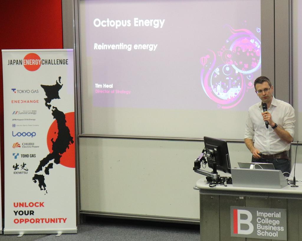 Tim Heal, Director of Strategy at Octopus Energy, telling our sponsors about his company’s technology-led approach to innovation and how Octopus has achieved consistent growth by putting the customer first.